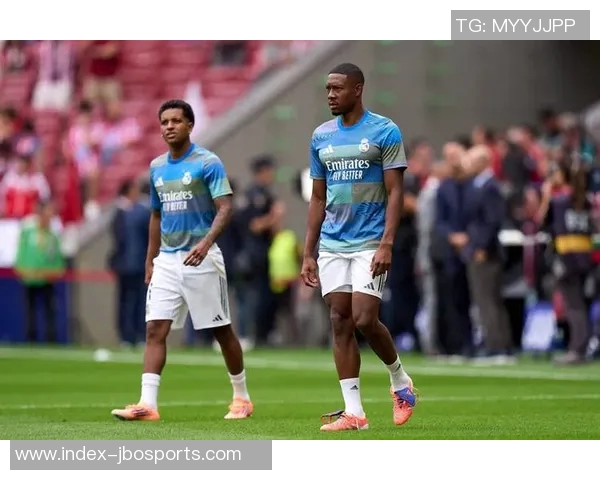 阿拉巴在皇马与国家队表现差异显著连续四场为奥地利出战 阿拉巴在皇马与国家队表现差异显著连续四场为奥地利出战