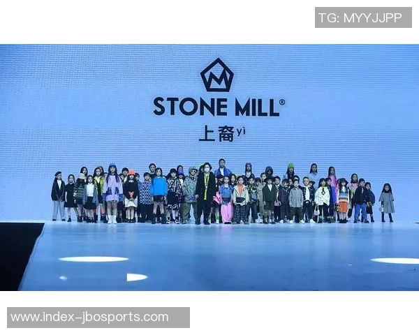 冬季时尚来袭哈兰德社交媒体分享冬季装扮迎接寒冷天气